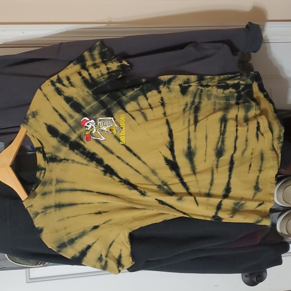 NWOT Tie Dye tee